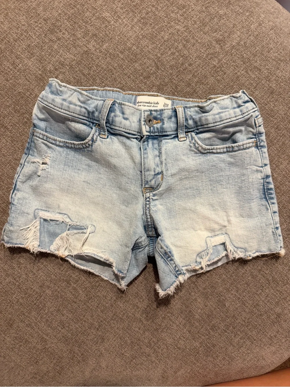 Abercrombie Kids Low Rise Midi Shorts